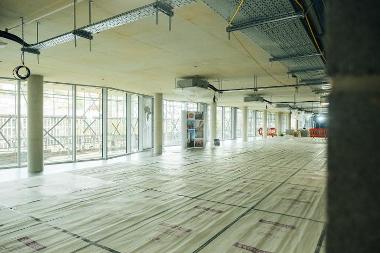 Inside 71/72 Kingsway B